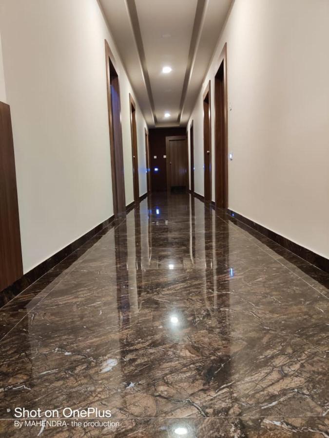 Hotel Radha Krishna Ānand Zewnętrze zdjęcie